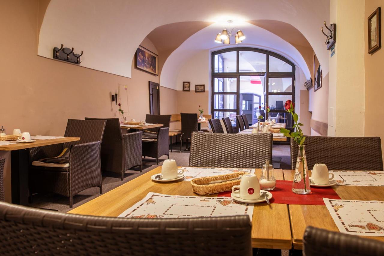 Pension U Lilie Prague Exterior photo
