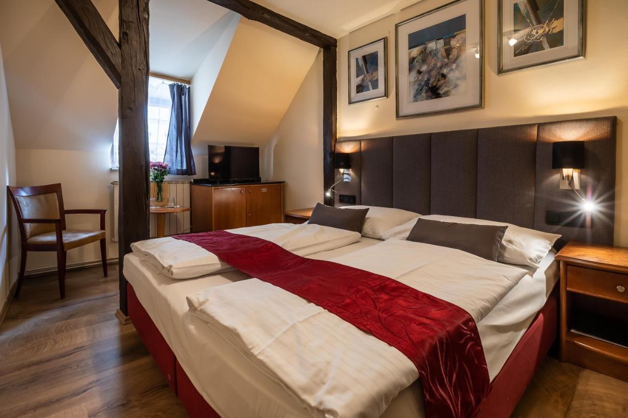 Pension U Lilie Prague Exterior photo